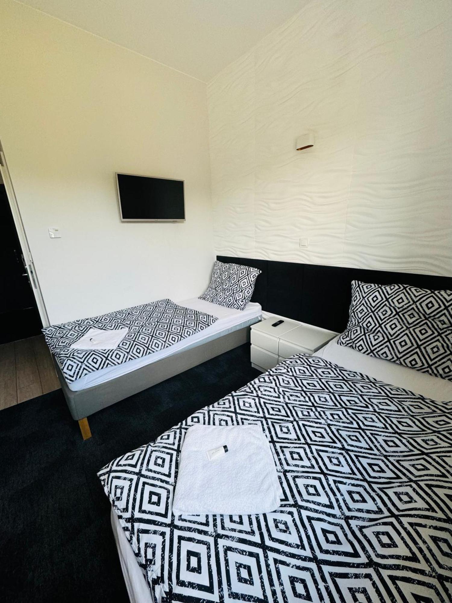 Hotel Lesny Korne Bagian luar foto